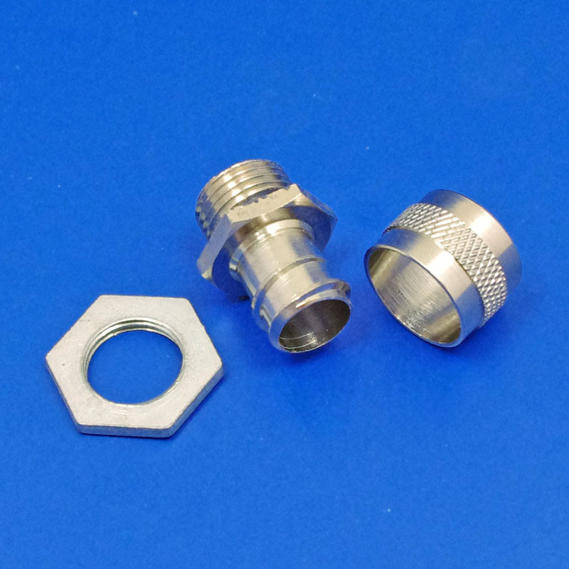 End connector for 12mm diameter conduit with 16mm male thread