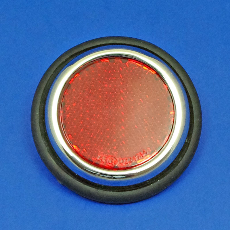 Red reflector with a shallow surround equivalent to Lucas type RER5