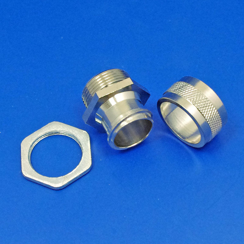 End connector for 20mm diameter conduit with 25mm male thread