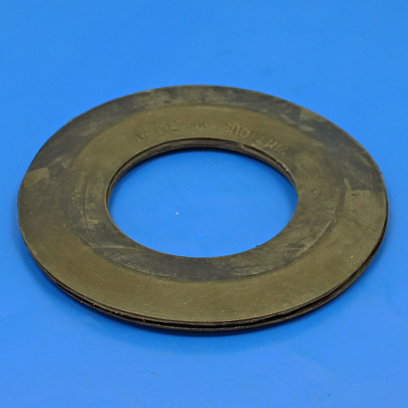 Fuel filler pipe grommet - 82mm panel hole, 52mm ID