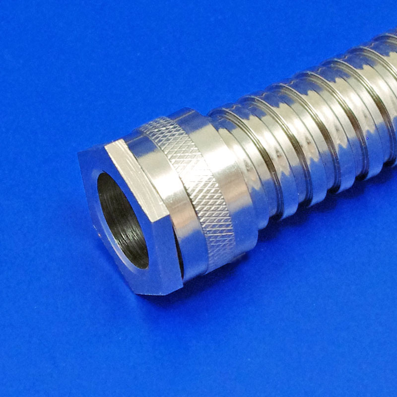 End connector for 20mm diameter conduit with plain hole