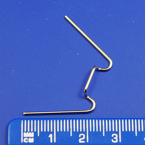 Small 'W' wire - 22mm long, for sidelamps, packet of 6 wires